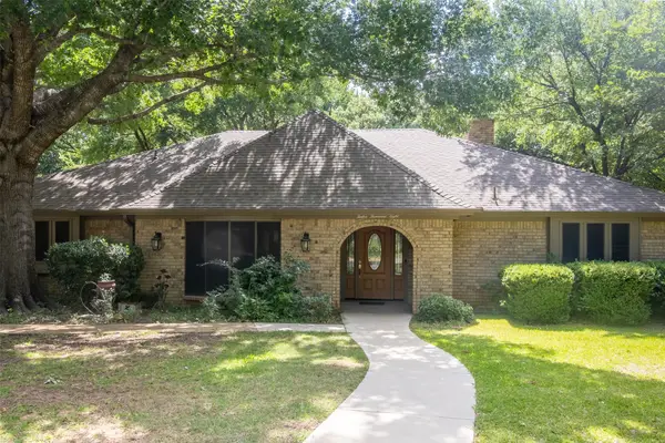 12008 Saddlehorn Lane, Mansfield, TX 76063