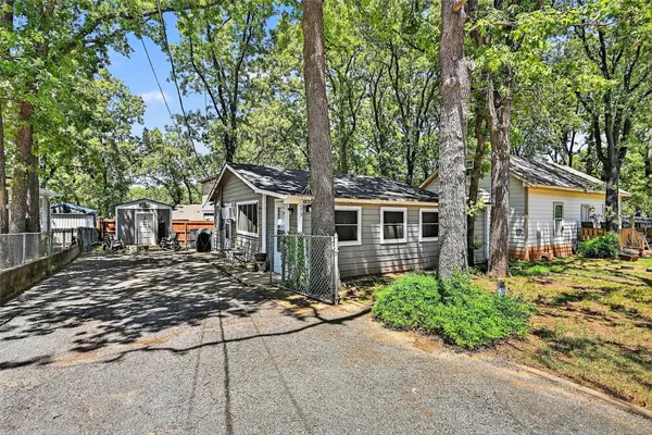 273 Sherman Drive, Pottsboro, TX 75076