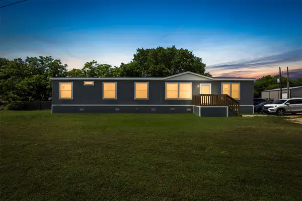 101 Syble Jean Drive, Burleson, TX 76028