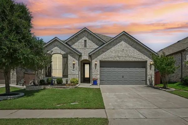 3932 Primrose Drive, Aubrey, TX 76227