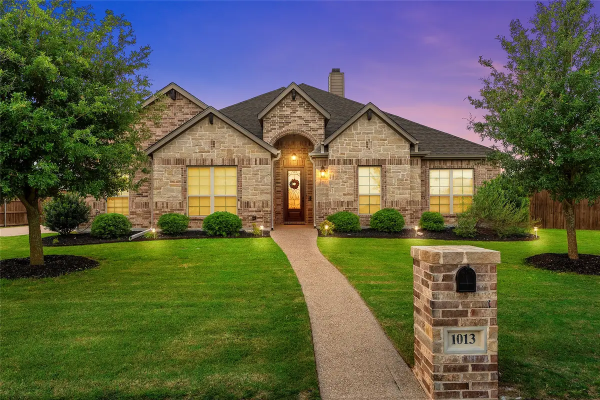 1013 Steamboat Drive, Hewitt, TX 76643 - #1