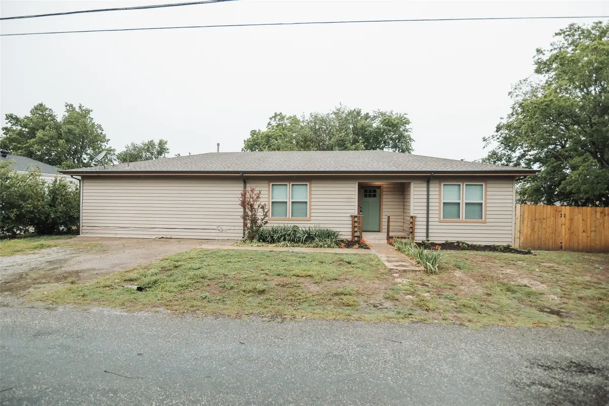 305 Ball Street, Tom Bean, TX 75491 - #1