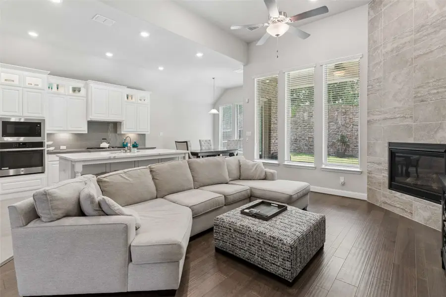 3290 Brookglen Drive, Carrollton, TX 75010 - #3