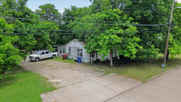 817 S Main Street, Farmersville, TX 75442