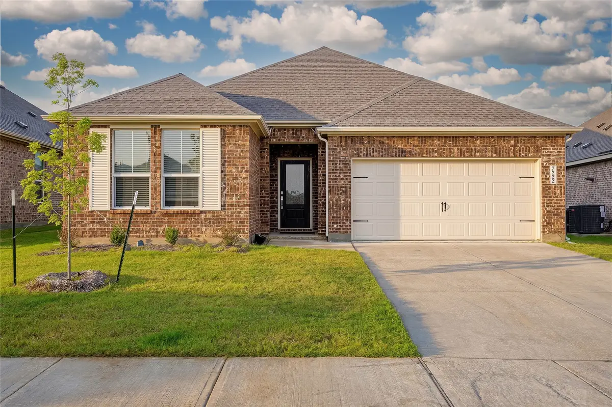 7222 Amber Barn Avenue, Pilot Point, TX 76258 - #1