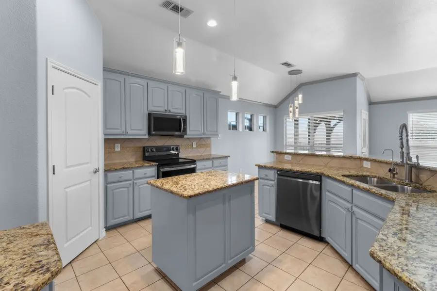 945 Jodie Drive, Weatherford, TX 76087 - #3