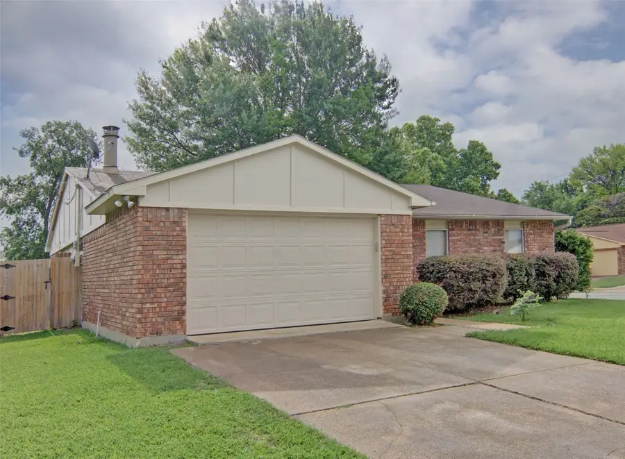 6600 Sunset Road, North Richland Hills, TX 76182 - #3