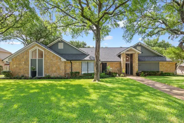 9519 Oak Springs Drive, Woodway, TX 76712