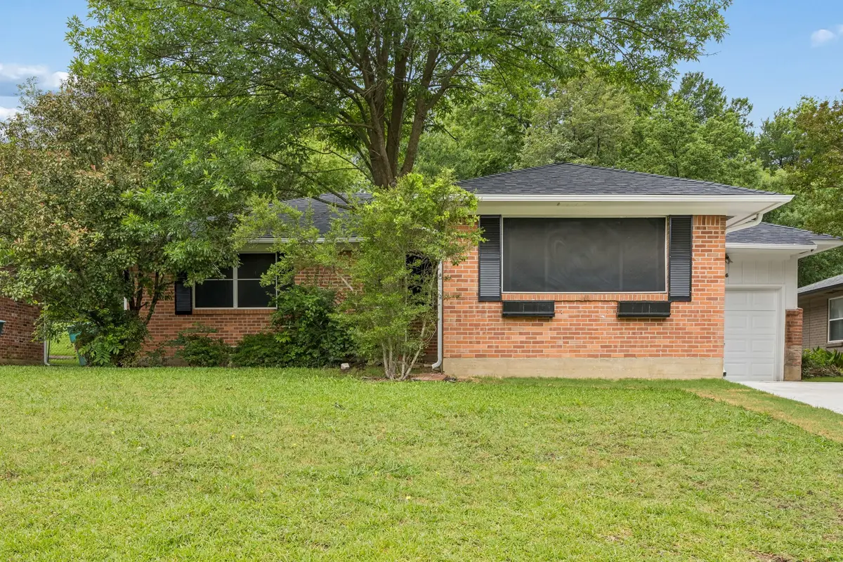 636 Kessler Boulevard, Sherman, TX 75092 - #1