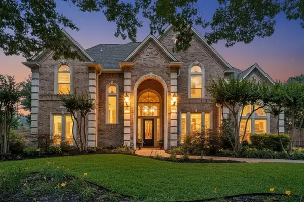 215 Bent Creek Court, Southlake, TX 76092