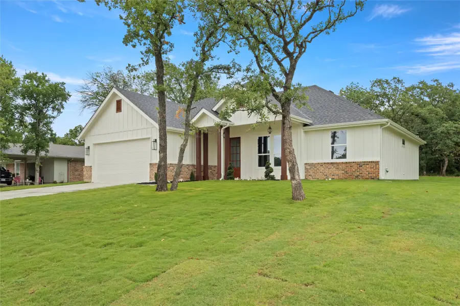 104 Jim Walter Drive, Runaway Bay, TX 76426 - #2