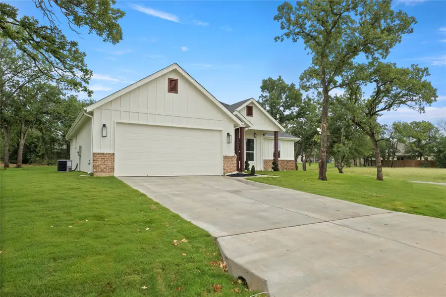104 Jim Walter Drive, Runaway Bay, TX 76426 - #3