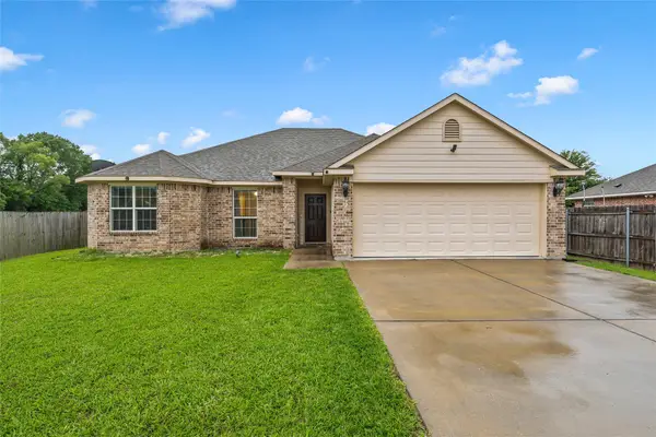 109 Ruby Circle, Hewitt, TX 76643