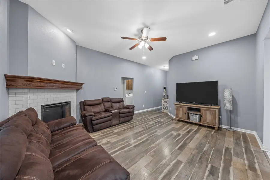 109 Ruby Circle, Hewitt, TX 76643 - #2