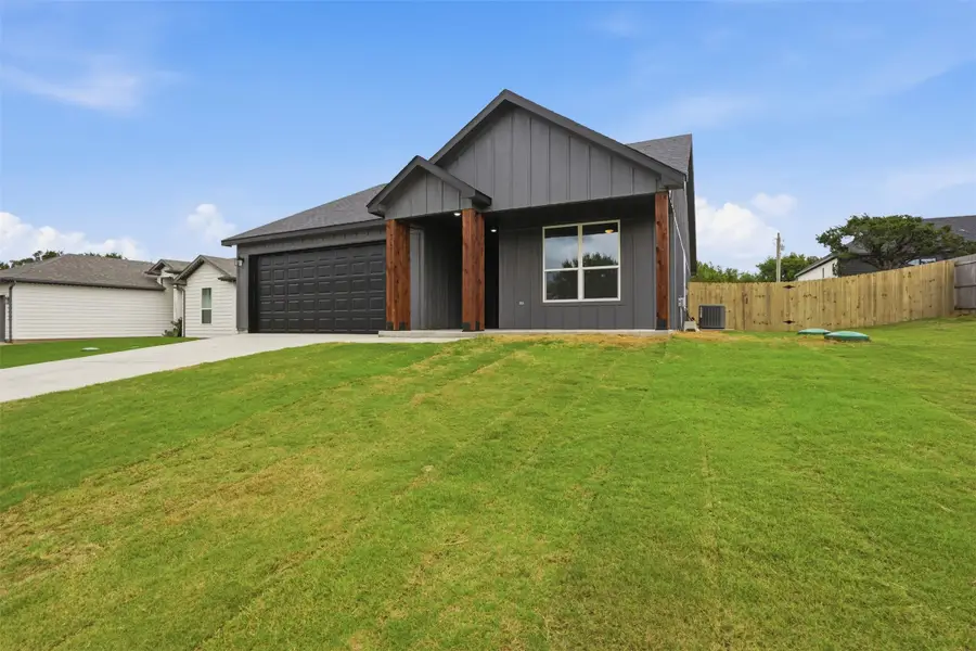 5423 Firewood Trail, Granbury, TX 76048 - #2