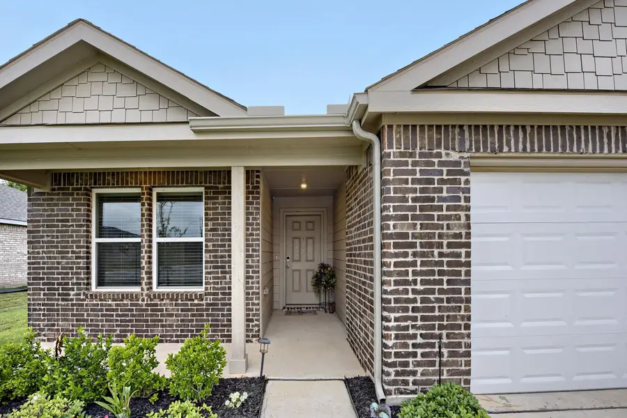 420 Jameson Street, Springtown, TX 76082 - #3