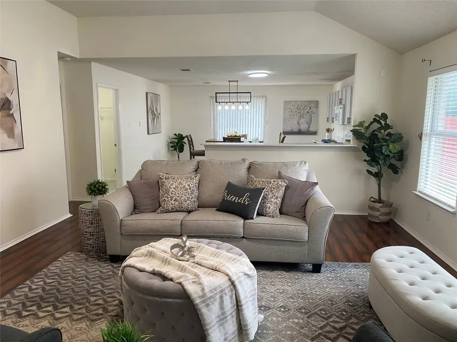 5534 Mandarin Way, Dallas, TX 75249 - #3