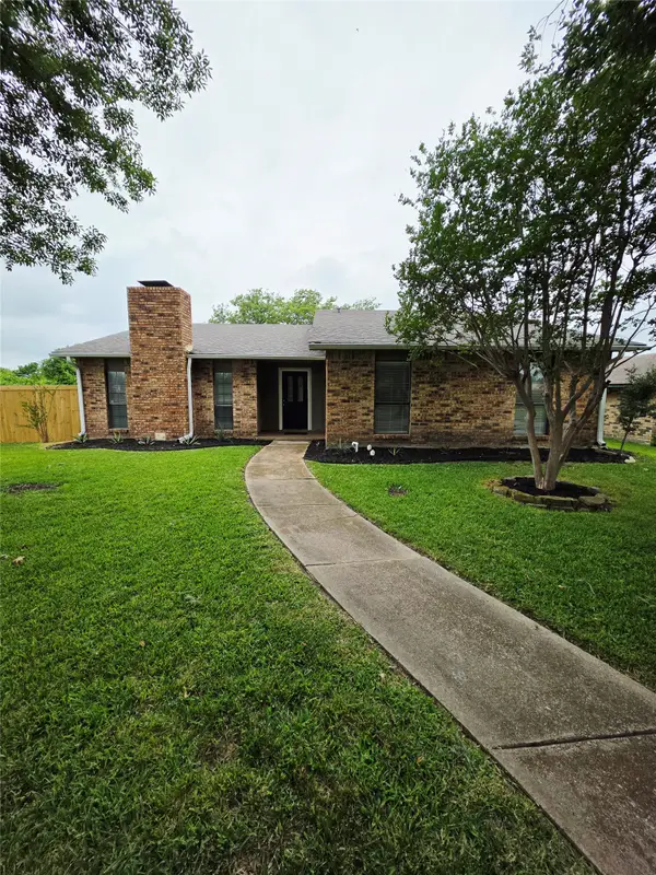 6101 Greenlawn Street, Rowlett, TX 75088