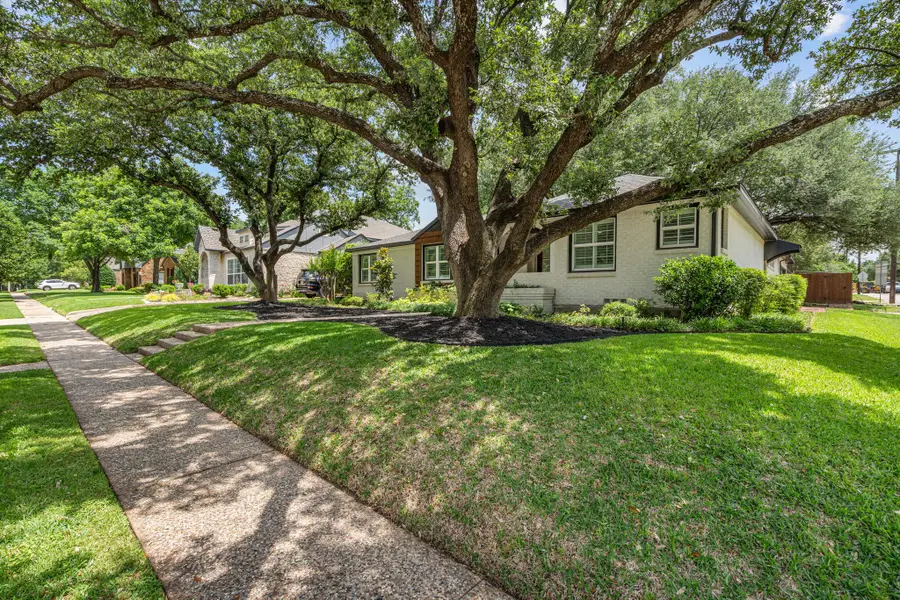 3839 Mattison Avenue, Fort Worth, TX 76107 - #2