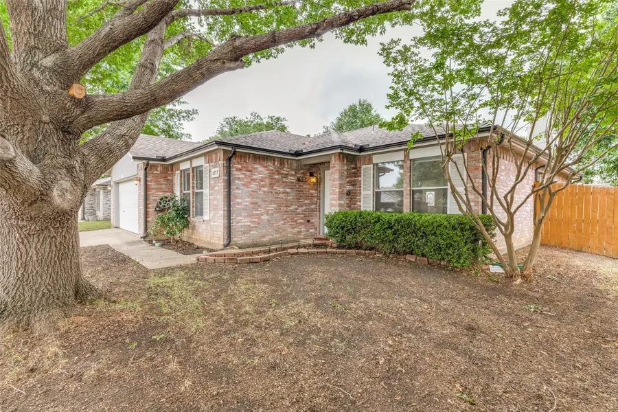 4277 Estes Park Circle, Haltom City, TX 76137 - #2