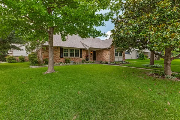 11730 Cimarec Street, Dallas, TX 75218