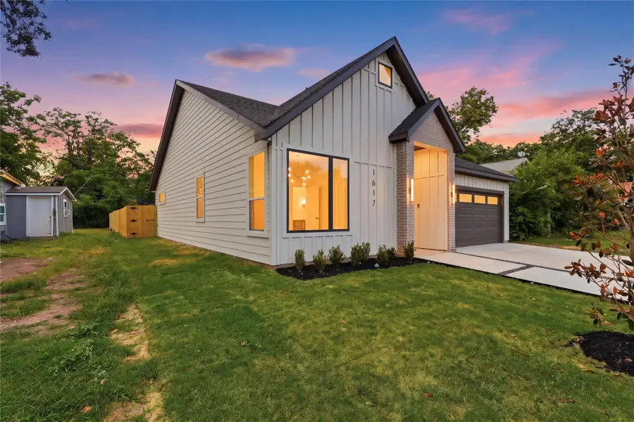 1617 Marburg Street, Dallas, TX 75215 - #2