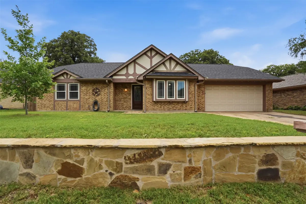 5909 Mission Ridge Drive, Arlington, TX 76016 - #1
