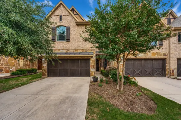 921 Brook Forest Lane, Euless, TX 76039