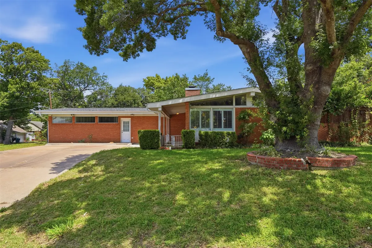 8324 Doreen Avenue, Fort Worth, TX 76116 - #1