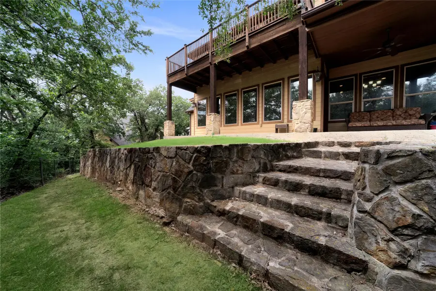 9201 Navajo Bluffs Court, Flower Mound, TX 75022 - #2