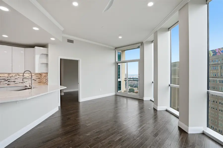 500 Throckmorton Street #1605, Fort Worth, TX 76102 - #3