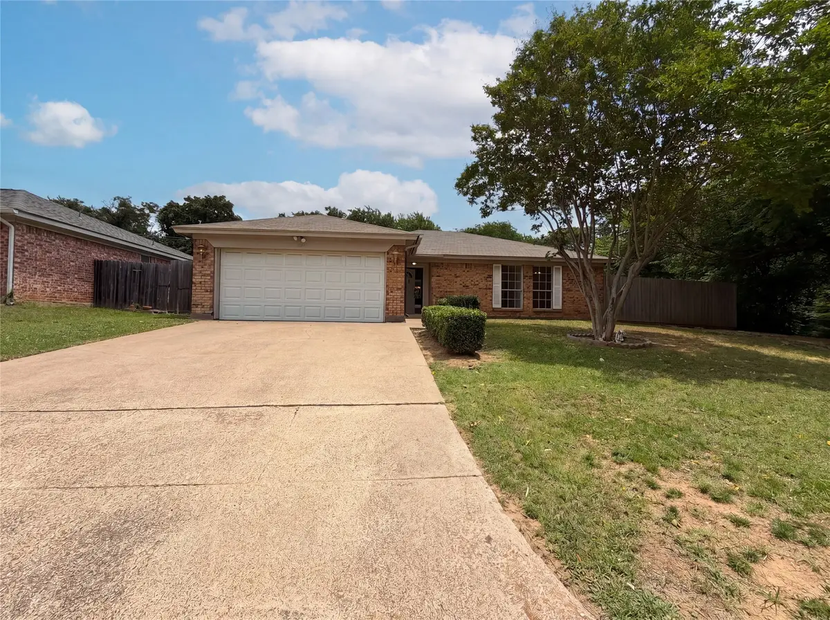 6505 Big Springs Drive, Arlington, TX 76001 - #1