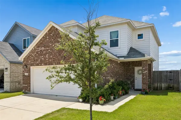 245 Michelle Drive, Grand Prairie, TX 75051