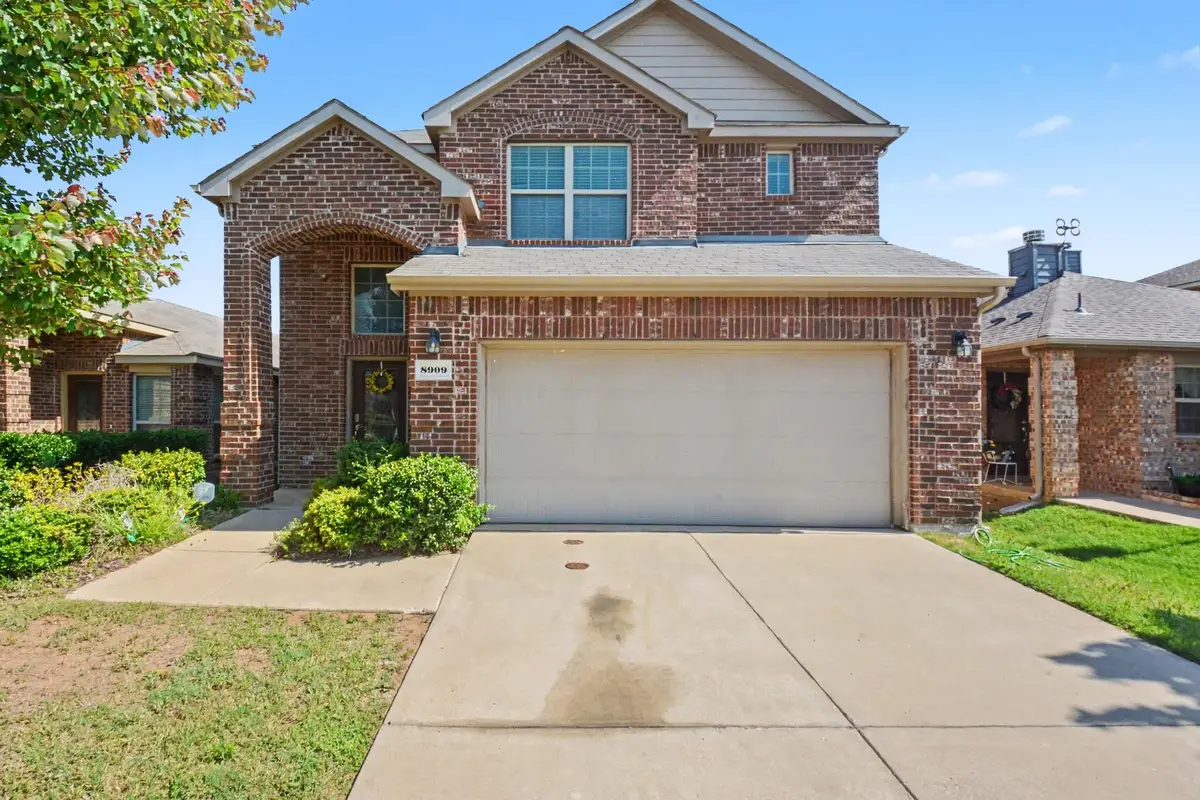 8909 Tenderfoot Lane, Aubrey, TX 76227 - #1