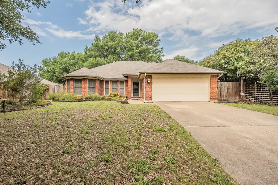 1228 Cozby Street W, Benbrook, TX 76126 - #2