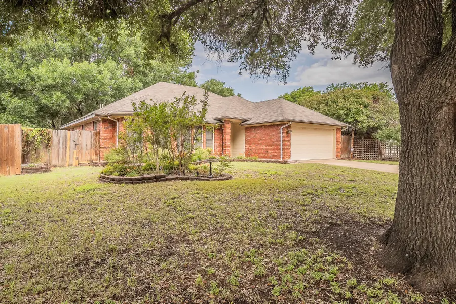 1228 Cozby Street W, Benbrook, TX 76126 - #3