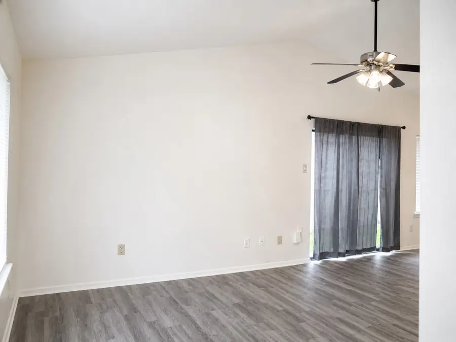 10339 Limestone Drive, Dallas, TX 75217 - #2