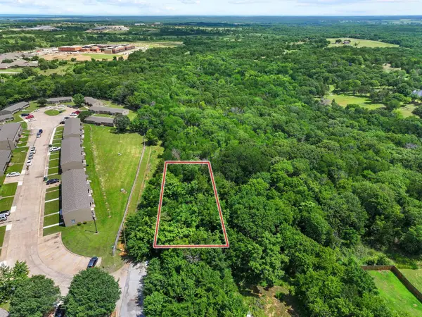 1230 N Armstrong Avenue, Denison, TX 75020