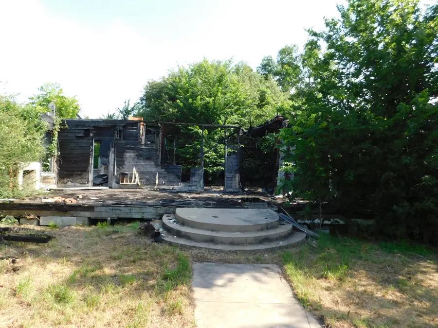 318 Maryland Street, Marlin, TX 76661 - #2