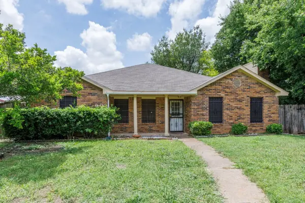 902 Wayne Avenue, Duncanville, TX 75137