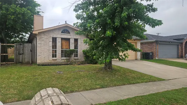 714 Charles City Drive, Arlington, TX 76018