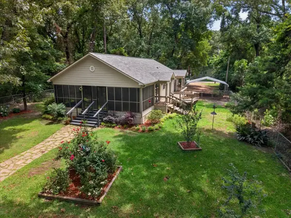 223 Charlya Drive, Bullard, TX 75757