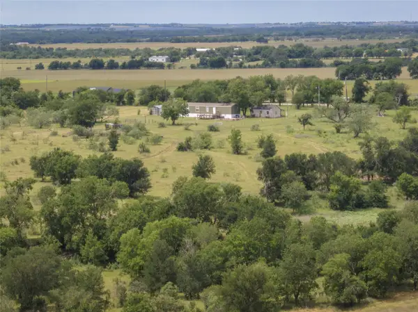 204 County Road 443, Chilton, TX 76632