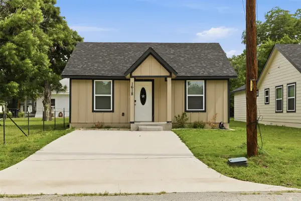 1618 Cleveland Street, Greenville, TX 75401