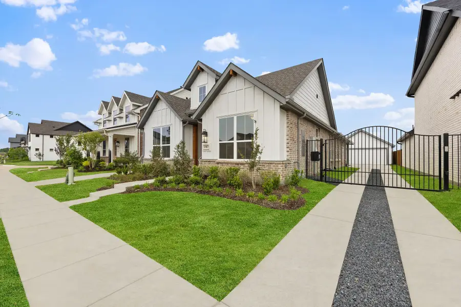1907 Mitchell Drive, Van Alstyne, TX 75495 - #3