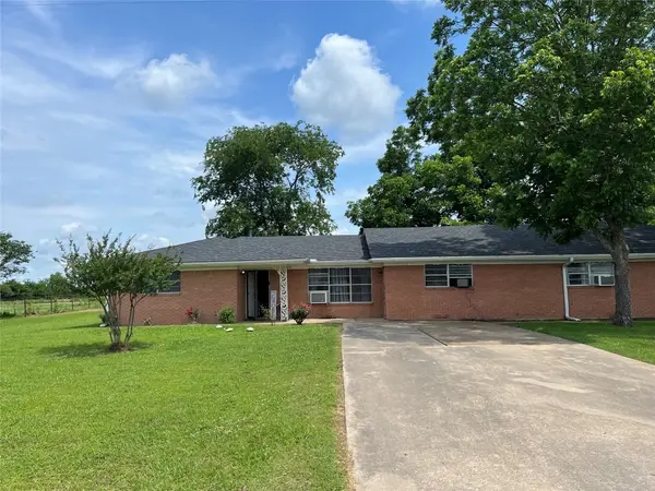9958 Farm Road 79, Sumner, TX 75486
