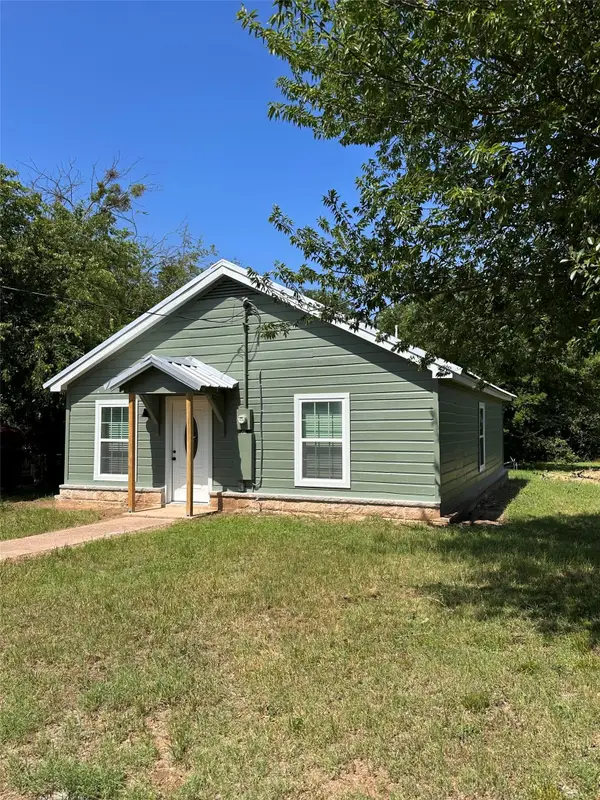 805 Green Street, Comanche, TX 76442