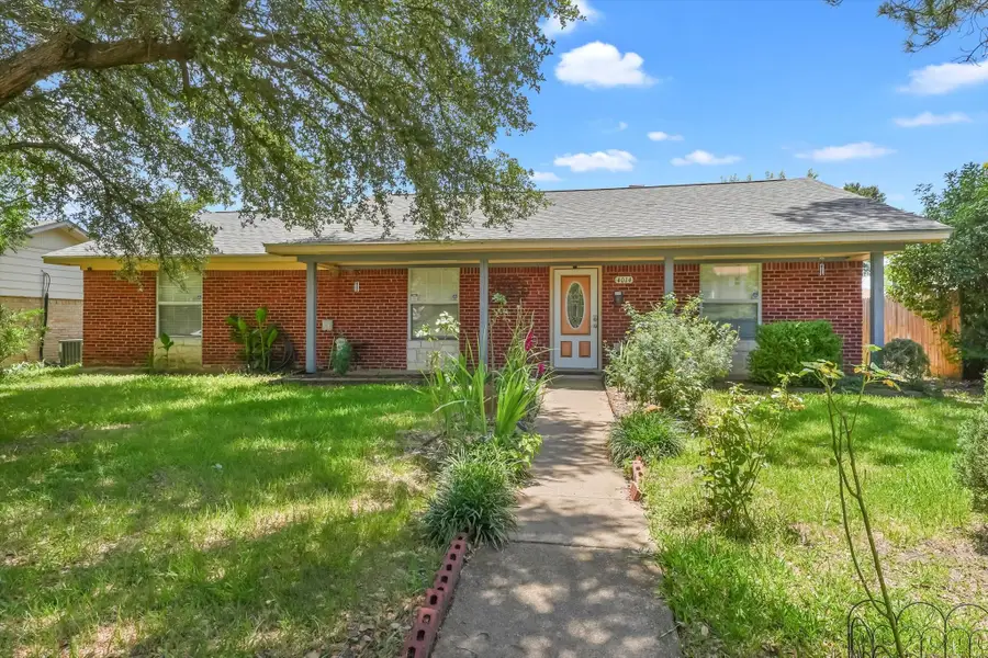 4014 W Rochelle Road, Irving, TX 75062 - #2