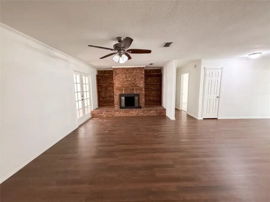 1014 Yvonne Drive, Joshua, TX 76058 - #3