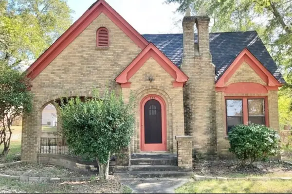437 Jeffersons Street, Pittsburg, TX 75686